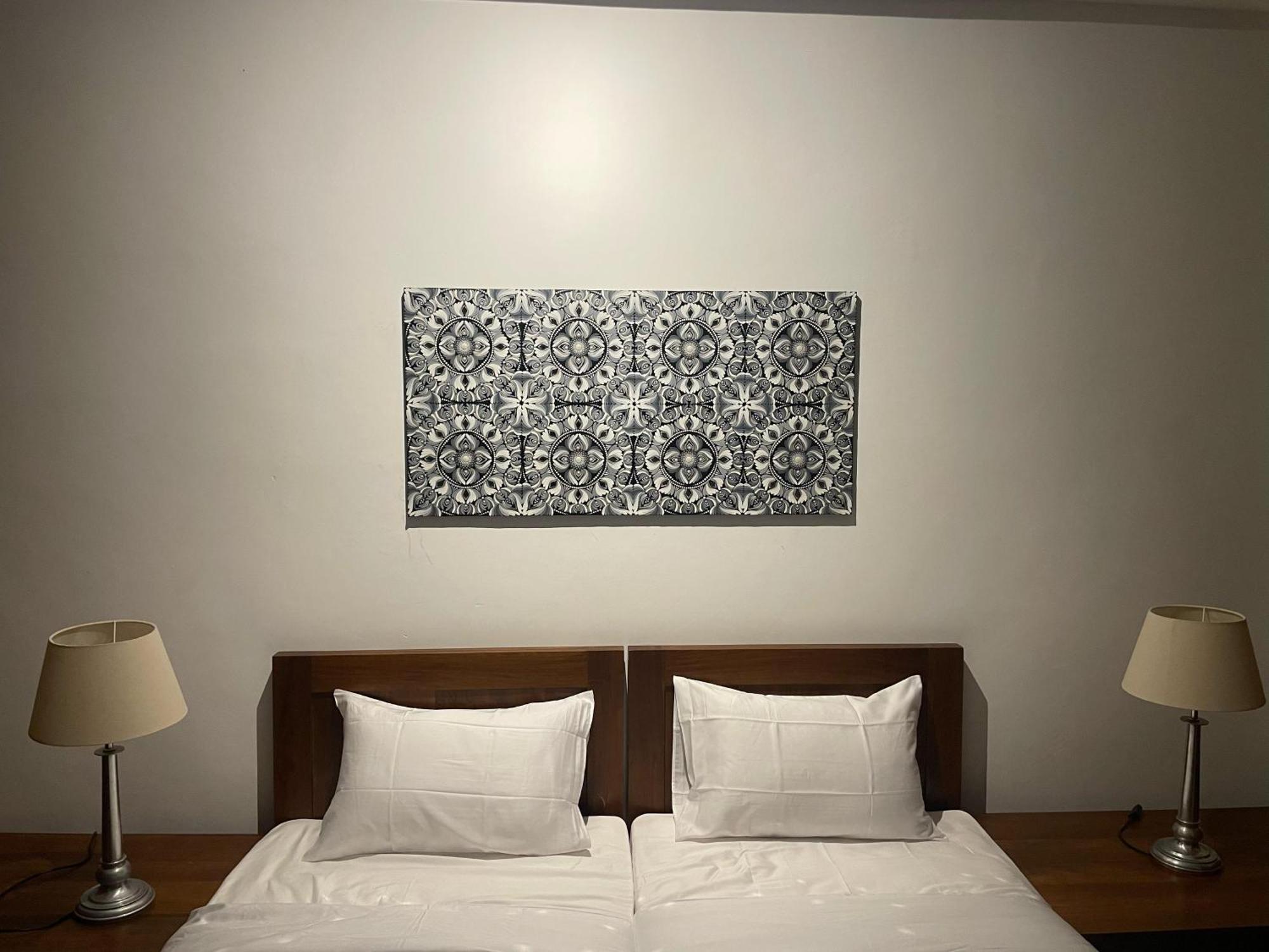 Tea Library Bed & Breakfast Хикадува Екстериор снимка